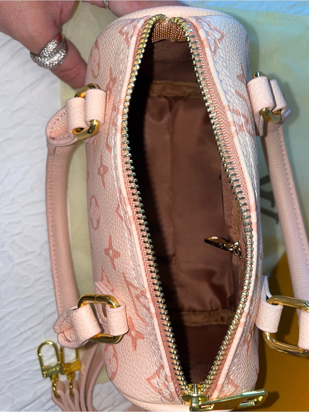 FASHION MONOGRAM Bag - Picture 5 of 6
